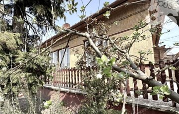 Eladó családi ház