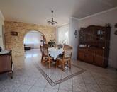 Oroszlányon, Borbálatelepen eladó 206m² tágas, napfényes családi ház!