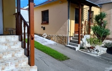 Eladó családi ház