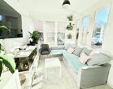 Meghitt, napfényes családi otthon