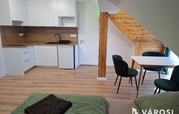 Eladó lakás