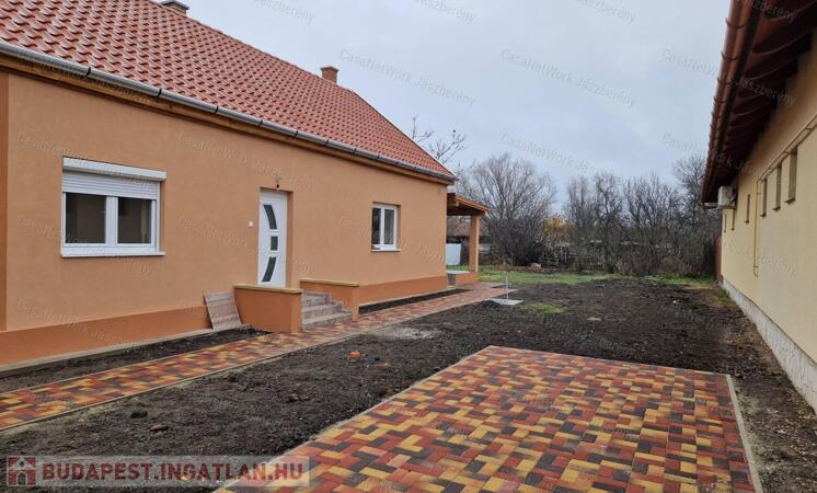 Jászárokszálláson felújított, 79 nm-es, 3 szobás családi ház eladó                                 