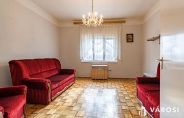 Eladó családi ház