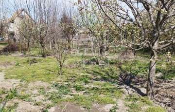 Eladó telek/földterület