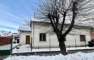 Eladó családi ház