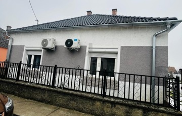 Eladó családi ház