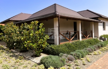 Eladó családi ház