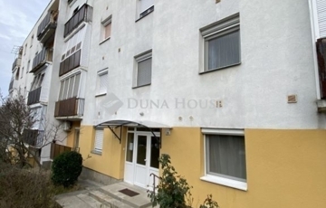 Eladó lakás