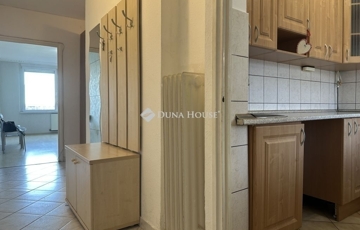 Eladó lakás