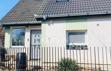 Eladó családi ház