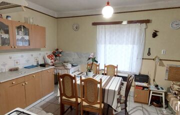 Eladó családi ház