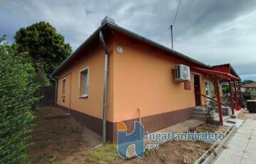 Eladó családi ház