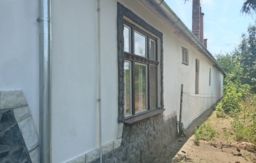 Eladó családi ház