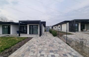 Eladó családi ház