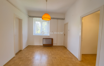 Eladó lakás