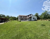 Eladó családi ház Kecskemét 185 000 000 Ft