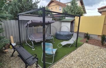 Eladó családi ház