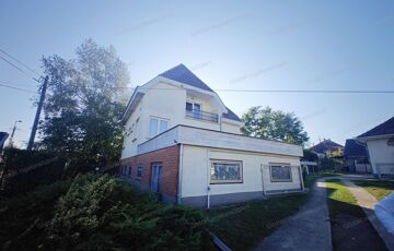 Eladó családi ház