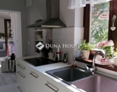 Eladó családi ház Pécs 94 990 000 Ft