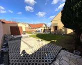 Eladó családi ház Pécs 89 900 000 Ft