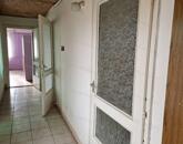 Hevesvezekényen, 95 nm-es, 3 szobás, felújítandó családi ház eladó