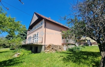 Eladó családi ház