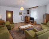 Eladó családi ház Székesfehérvár 109 900 000 Ft