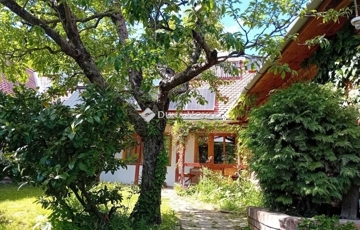 Eladó családi ház