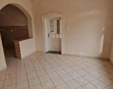 Eladó családi ház Cegléden – tágas telekkel, garázsokkal!