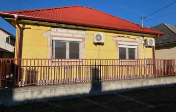 Eladó családi ház