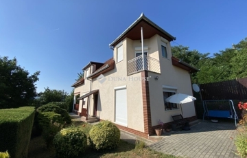 Eladó családi ház