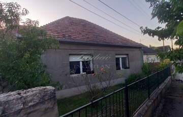 Eladó családi ház