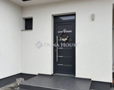 Eladó családi ház Cegléd 114 900 000 Ft