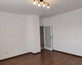 Szolnokon belvárosi, felújított kétszobás lakás kiadó!