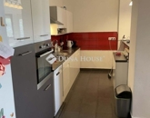 Eladó családi ház Pécs 69 900 000 Ft