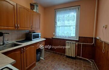 Eladó lakás