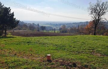 Eladó telek/földterület