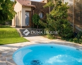 Eladó családi ház Pécs 460 000 000 Ft