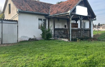 Eladó családi ház