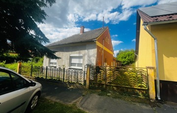 Eladó családi ház