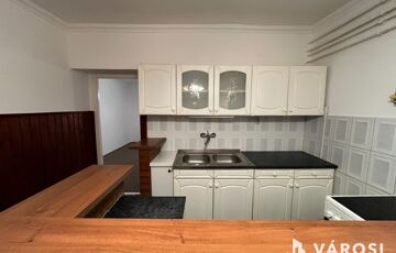 Eladó családi ház