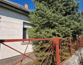 Jászberényben, a kertvárosban, 91 nm-es, 2,5 szobás családi ház eladó!