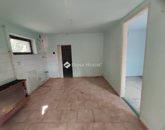 Eladó családi ház Pécs 52 000 000 Ft