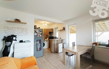 Eladó családi ház