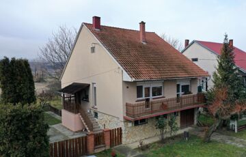 Eladó családi ház