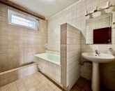 Eladó családi ház Pécs 99 000 000 Ft