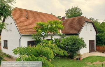 Eladó családi ház