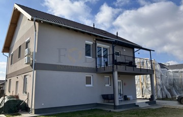 Eladó családi ház