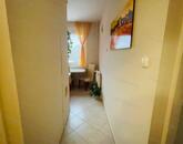 Eladó 3 szobás lakás Komárom központjában berendezéssel, klímával!