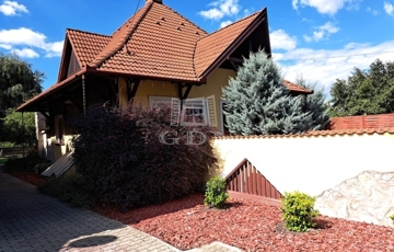Eladó családi ház